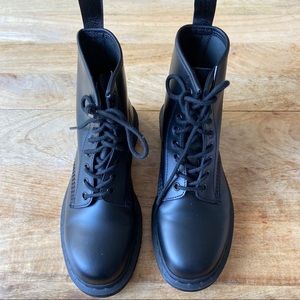 Dr. Marten 1460 Mono Smooth Leather Lace Up Boots